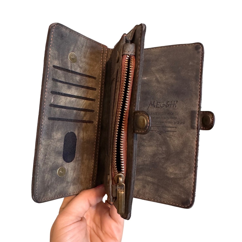 Megshi Distressed Dark Green Retro Bifold Wallet with Zip Pocket and ID Windows
